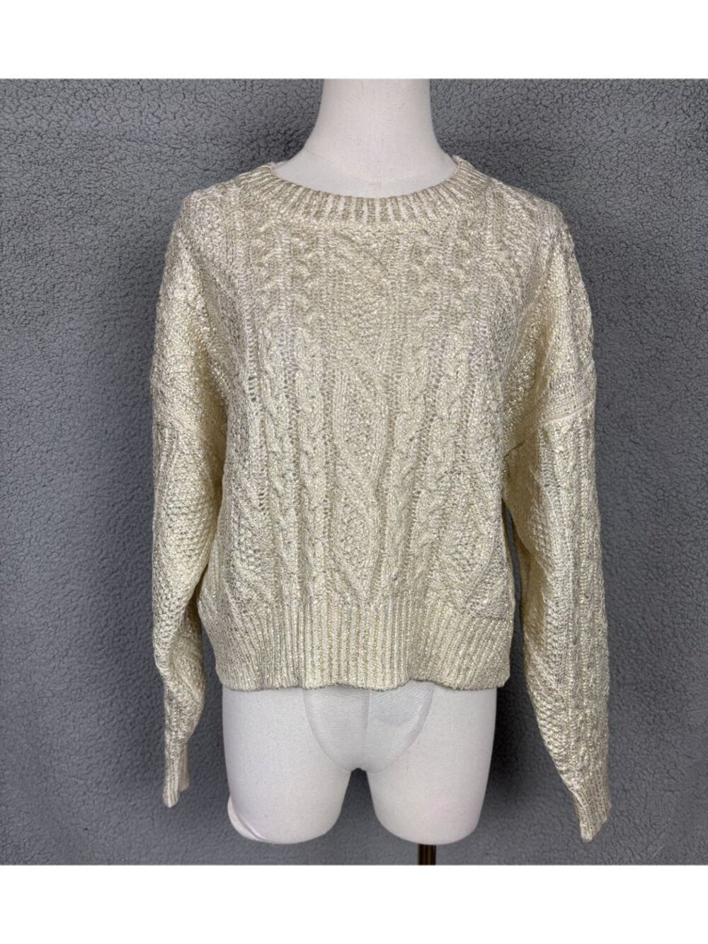 Hooked up Juniors' Shine Cable-Knit Crewneck Sweater - Gold Size Medium NWT's.